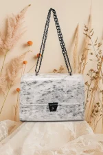 Silver Textured Shoulder Bag with Chain Strap – Elegant & Versatile - Image 4